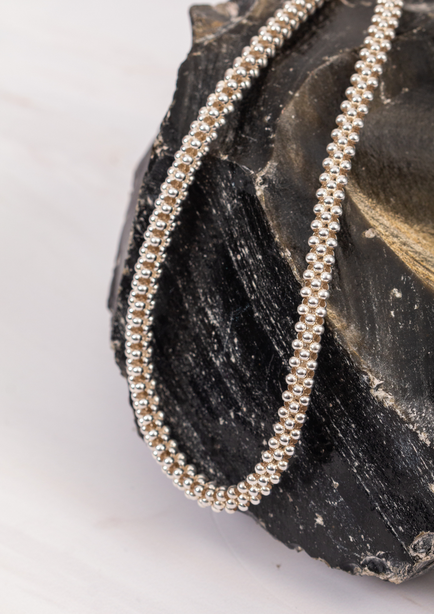 Collar de Plata 925 – Tejido de Cuentas Doble (Estilo Malla)