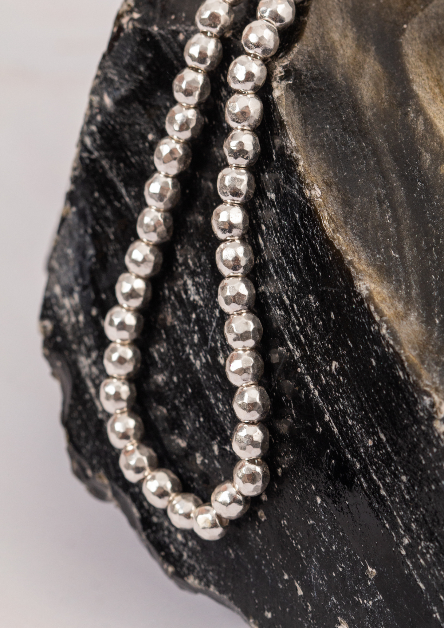 Collar de Plata 925 con Esferas Facetadas