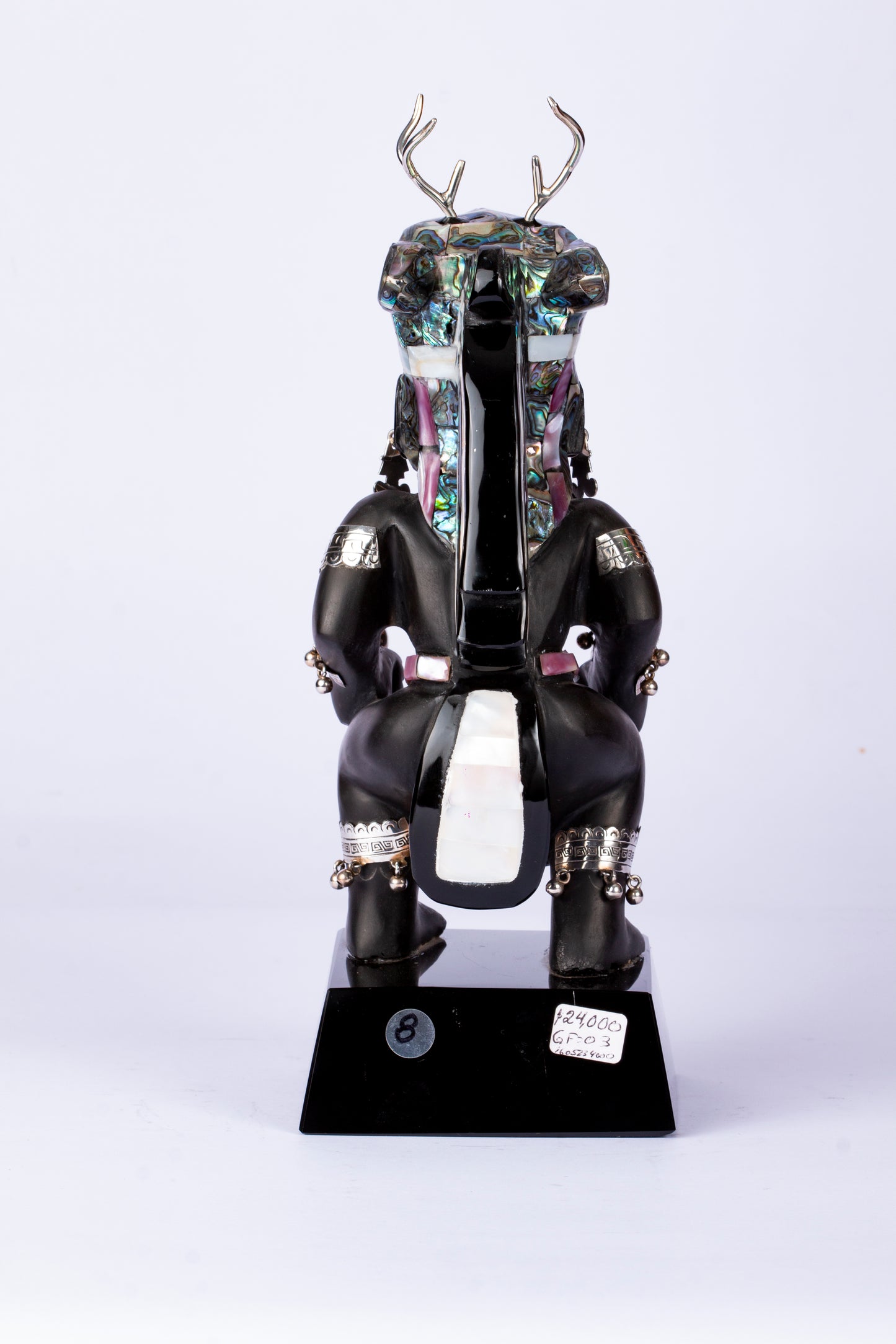 Figura de Danzante Prehispánico con Penacho de Venado