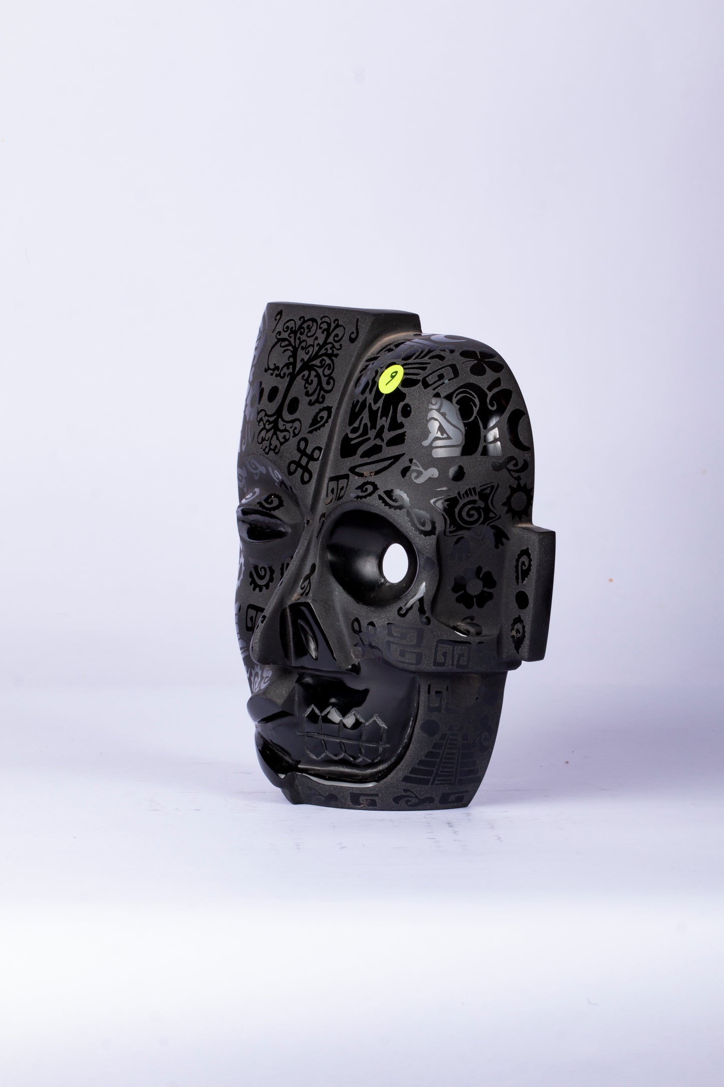 Máscara Dualidad – Obsidiana Grabada