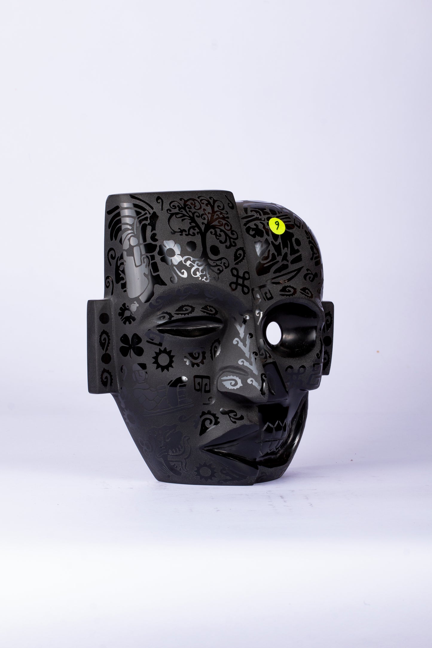 Máscara Dualidad – Obsidiana Grabada