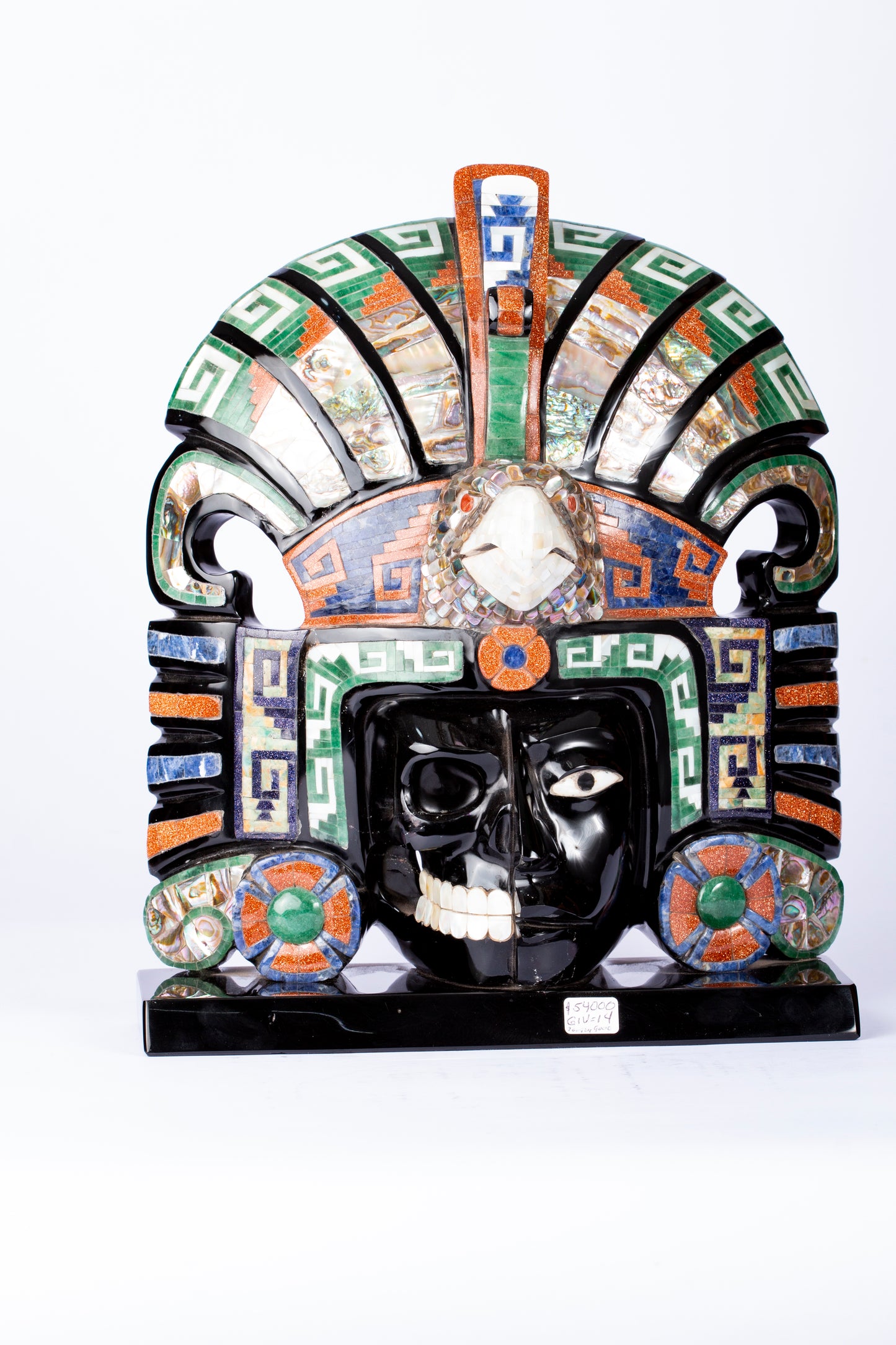 Máscara Dual de Guerrero – Vida y Muerte en Equilibrio