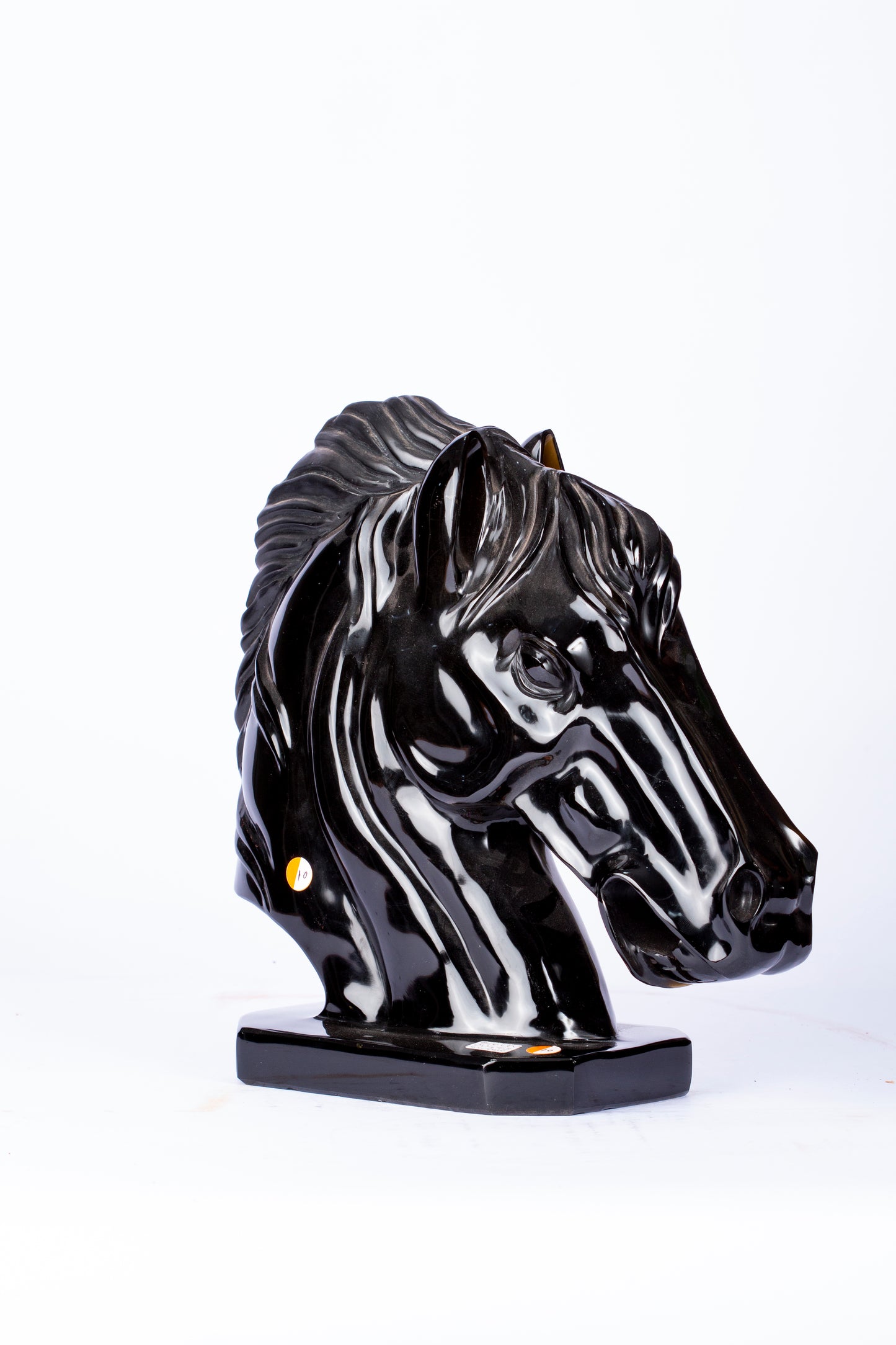 "Espíritu Salvaje" – Cabeza de Caballo en Obsidiana Negra