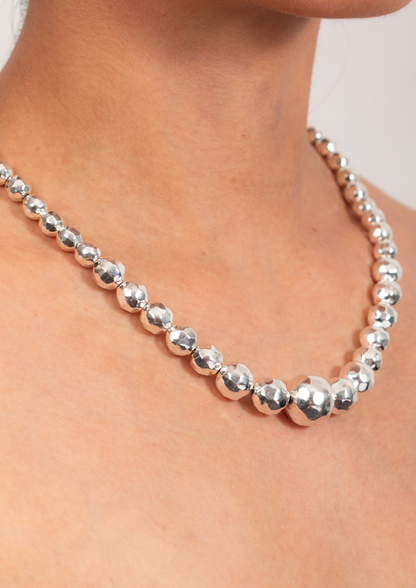 Collar de Plata 925 con Esferas Facetadas en Degradado