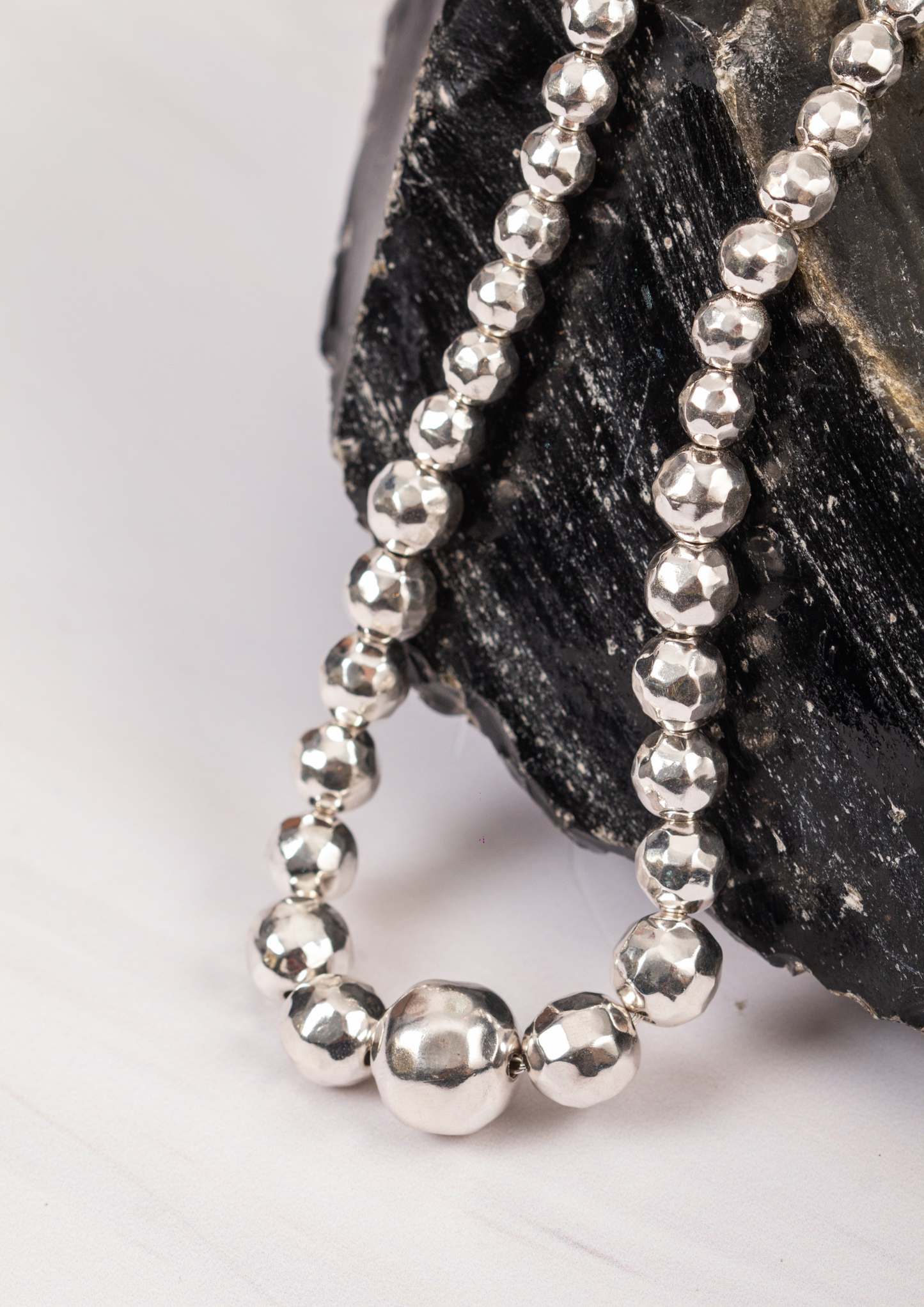 Collar de Plata 925 con Esferas Facetadas en Degradado