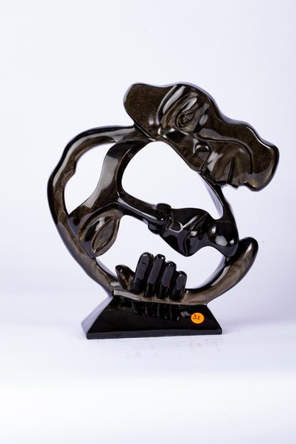 Amor Eterno – Escultura en Obsidiana Pulida